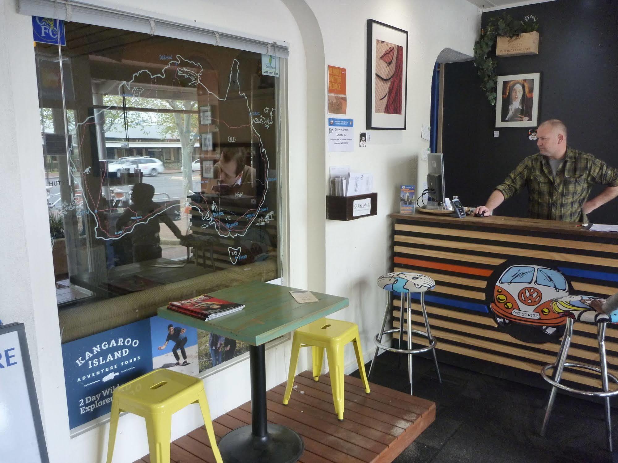 Adelaide Travellers Inn Backpackers Hostel Ngoại thất bức ảnh